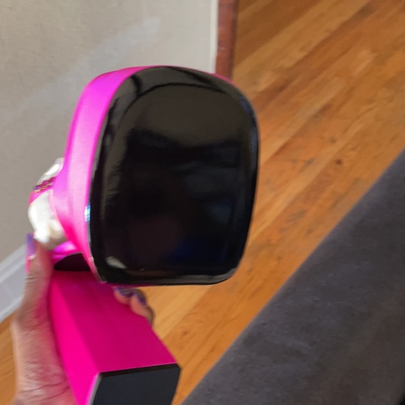 Versace Medusa Aevitas Platform Fuscia - Never Worn!!! - Picture 9 of 9